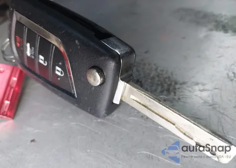 2020 Toyota Corolla Le from USA, damaged, VIN 5YFEPRAE5LP112089